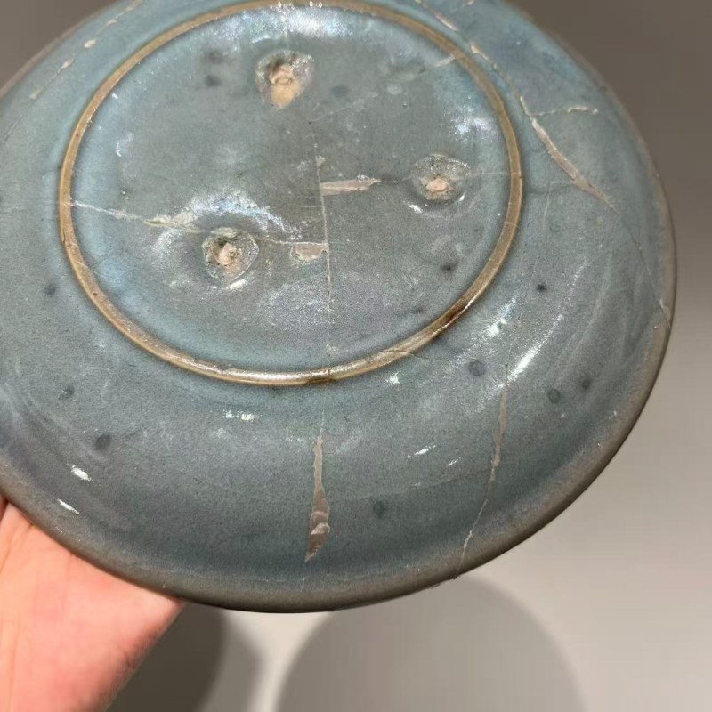 明代 钧窑天蓝釉折沿盘 - 图8