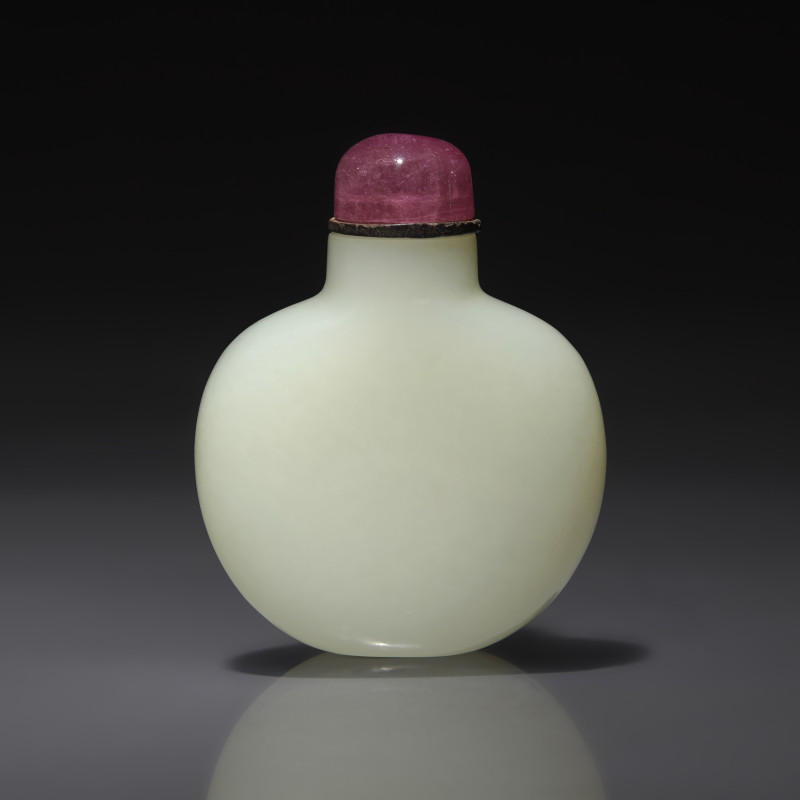 1736-1795年 白玉素面鼻煙壺 | A Chinese Creamy-White Jade Snuff Bottle, Qing Dynasty, Circa 1736-1795 - 图1