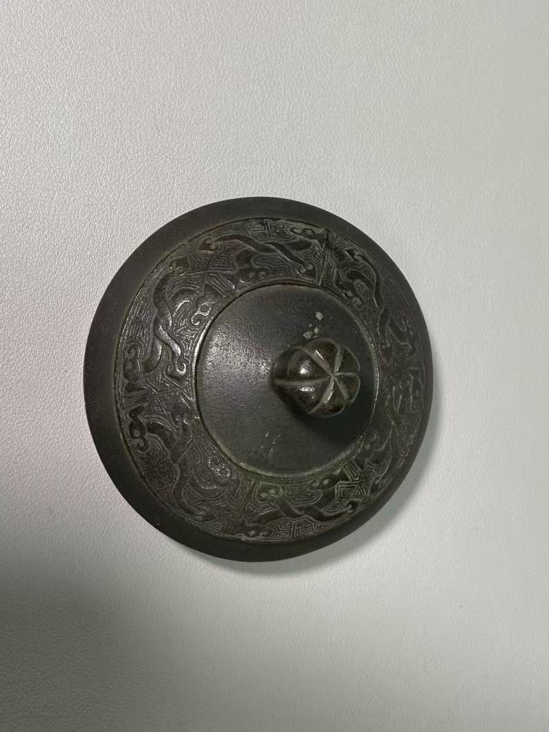 清 铜蝉叶纹提梁卣 - 图6