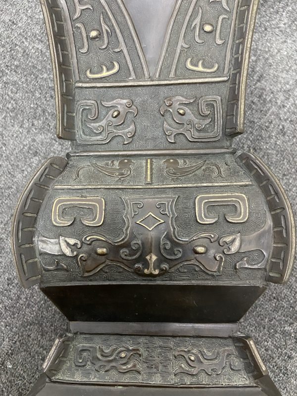 清 错金银兽面纹出戟方尊一对 - 图26