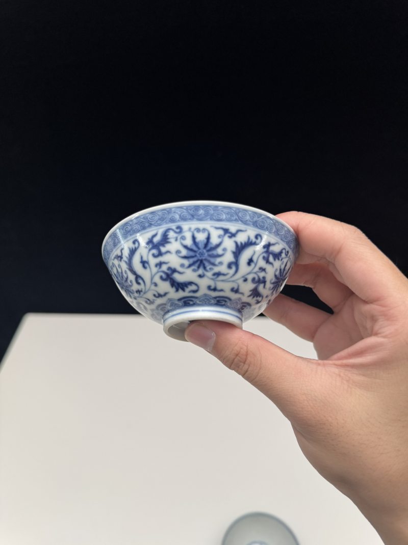 清道光 青花缠莲纹碗一对 - 图10