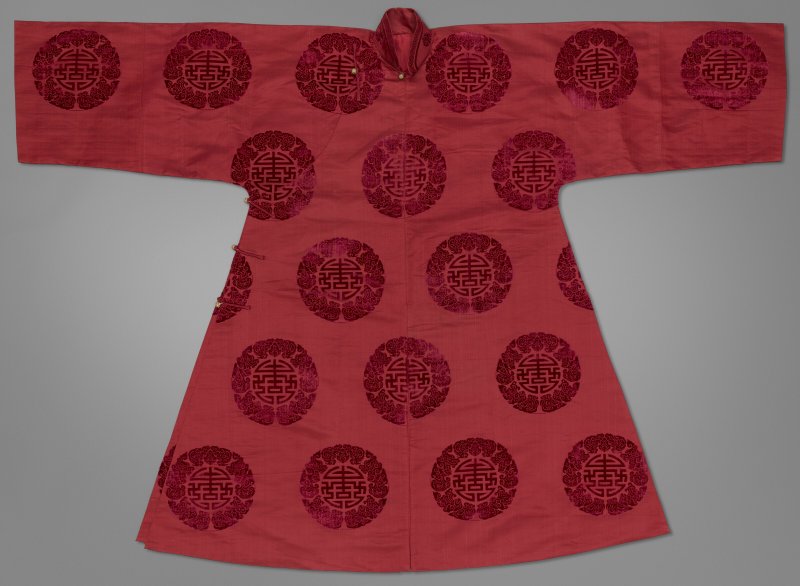 中國 晚清 紅地絨福壽紋袍  LATE QING DYNASTY