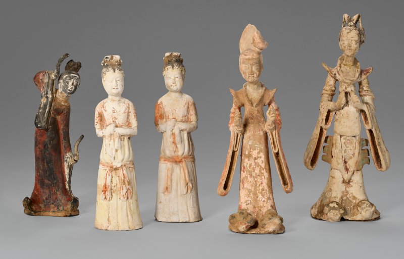 中國 唐 彩繪仕女俑五件  CHINA, TANG DYNASTY (AD 618-907) - 图1