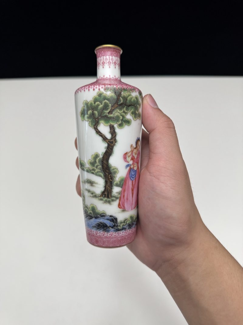 民国 珐琅彩西洋人物图瓶 - 图9