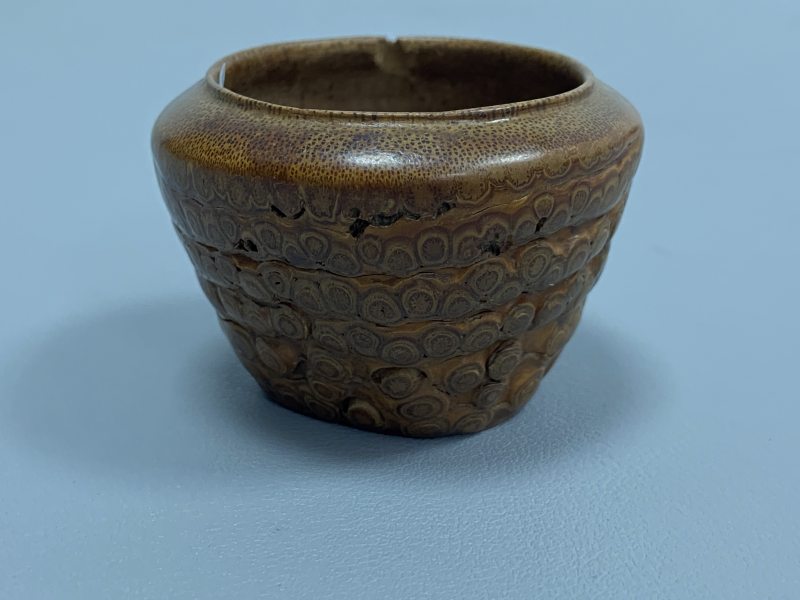 清 “梧轩”款竹根雕杯 - 图2
