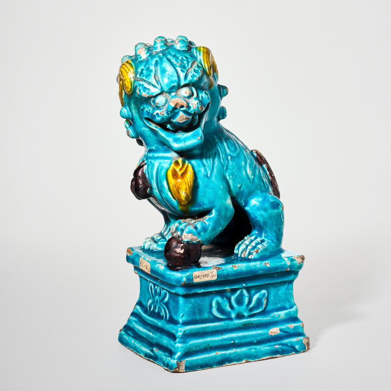 明代 珐华彩瑞狮瓷塑