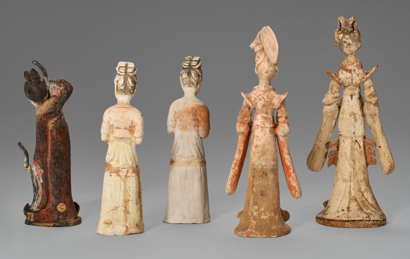 中國 唐 彩繪仕女俑五件  CHINA, TANG DYNASTY (AD 618-907) - 图2