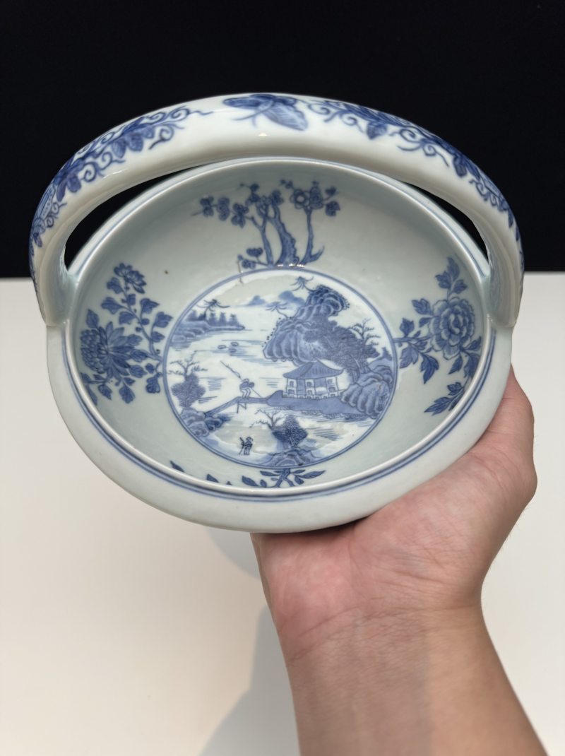 清嘉庆 青花「山水人物」图提梁洗 - 图14