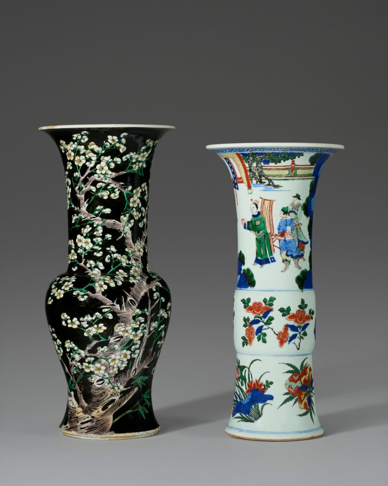 中國 清十八/十九世紀 瓷瓶兩件  CHINA, 18TH-19TH CENTURY - 图1