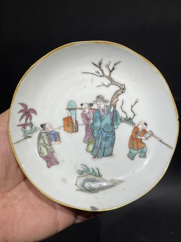 清晚期 粉彩人物杯碟一套 - 图7