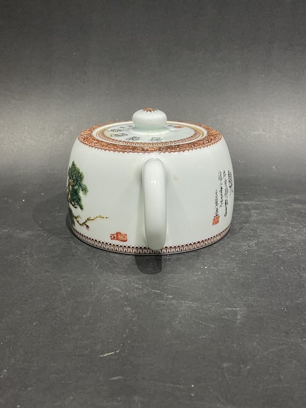当代施晓雯粉彩山水诗文茶壶 - 图2