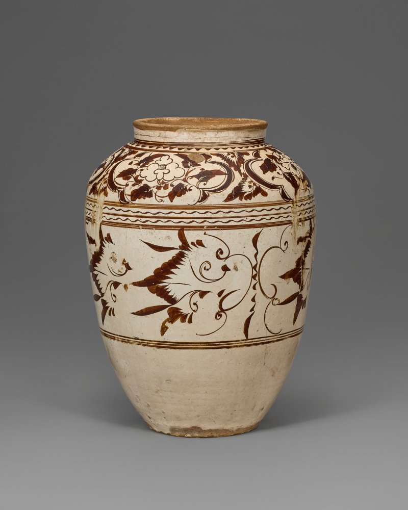 中國 元 磁州窯黑花草紋大罐  CHINA, YUAN DYNASTY (1279-1368) - 图2
