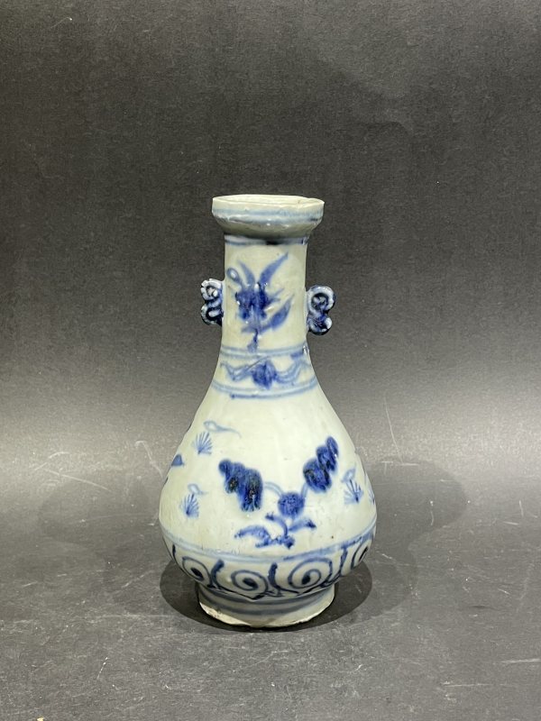青花花卉纹双耳瓶 - 图3