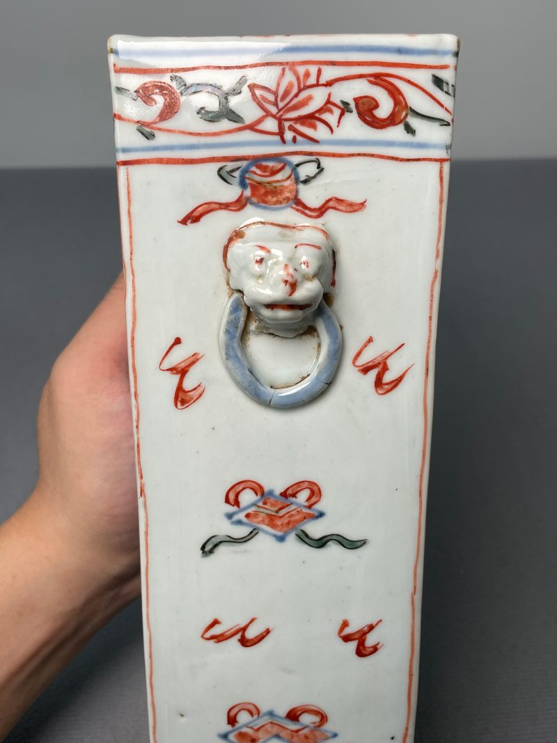 明 青花五彩洞石花鸟纹铺首衔环香筒 - 图7