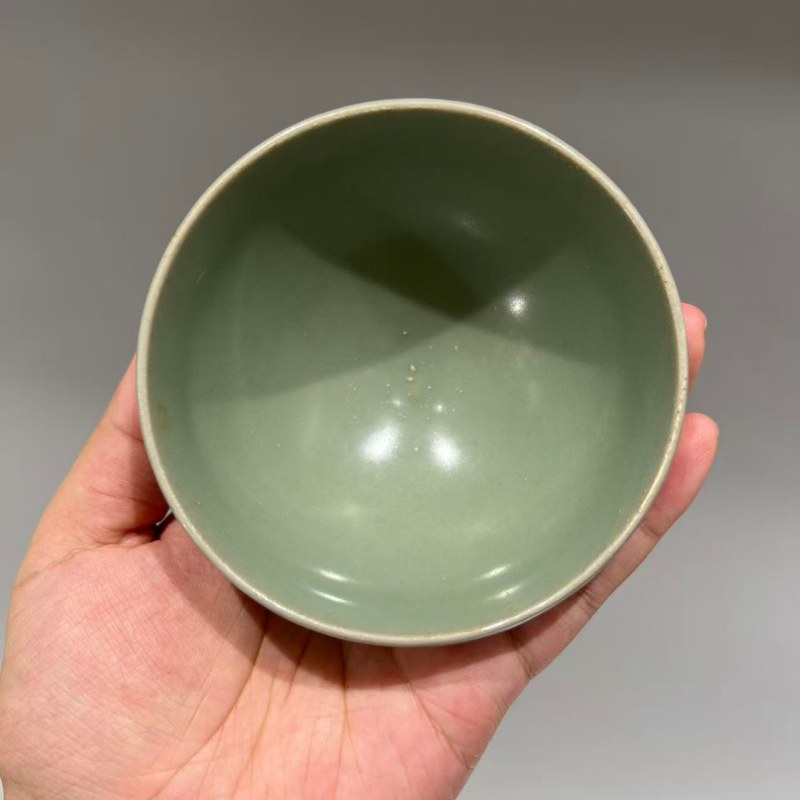 明代 龙泉窑梅子青釉莲瓣纹盏 - 图4