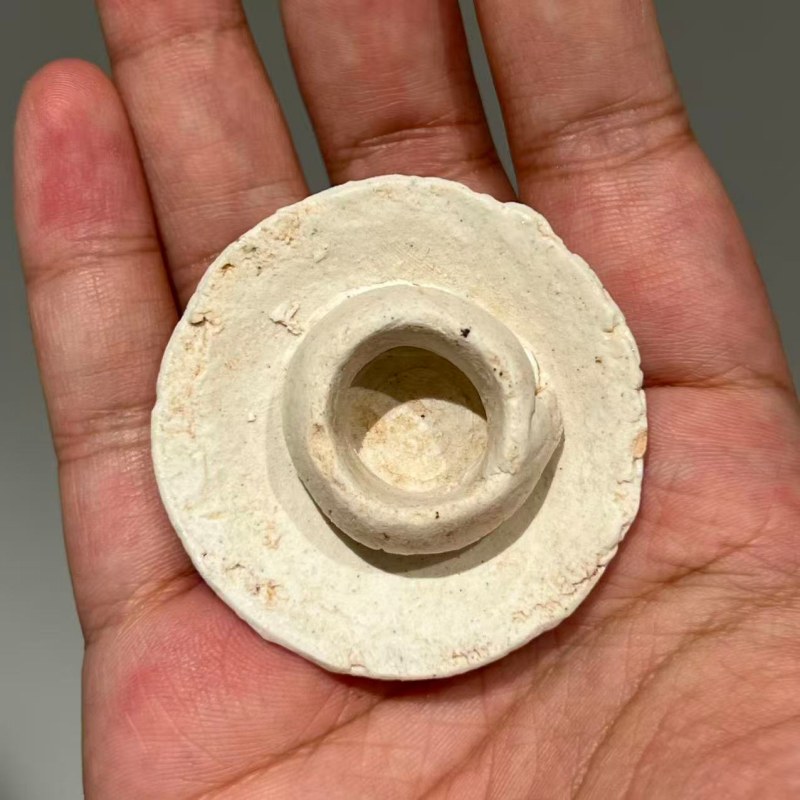 明代 白釉印花执壶 - 图5