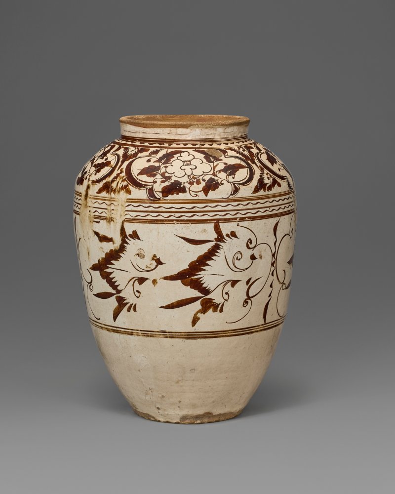 中國 元 磁州窯黑花草紋大罐  CHINA, YUAN DYNASTY (1279-1368) - 图3