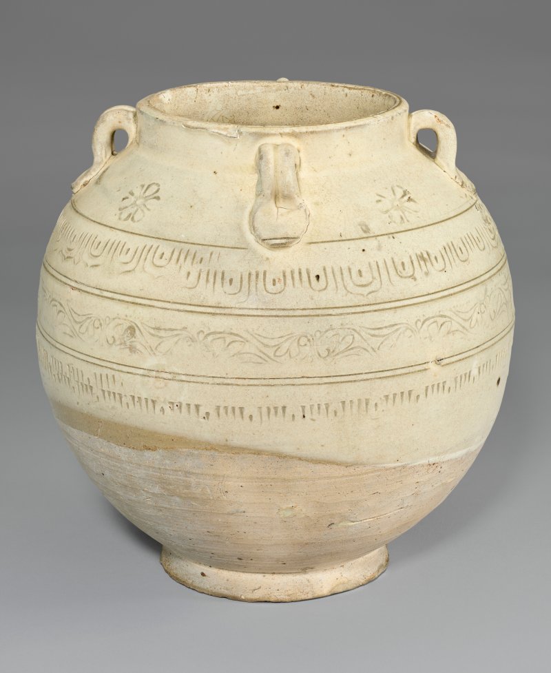中國 隋 白釉刻花四繫罐  SUI DYNASTY (AD 581-618)
