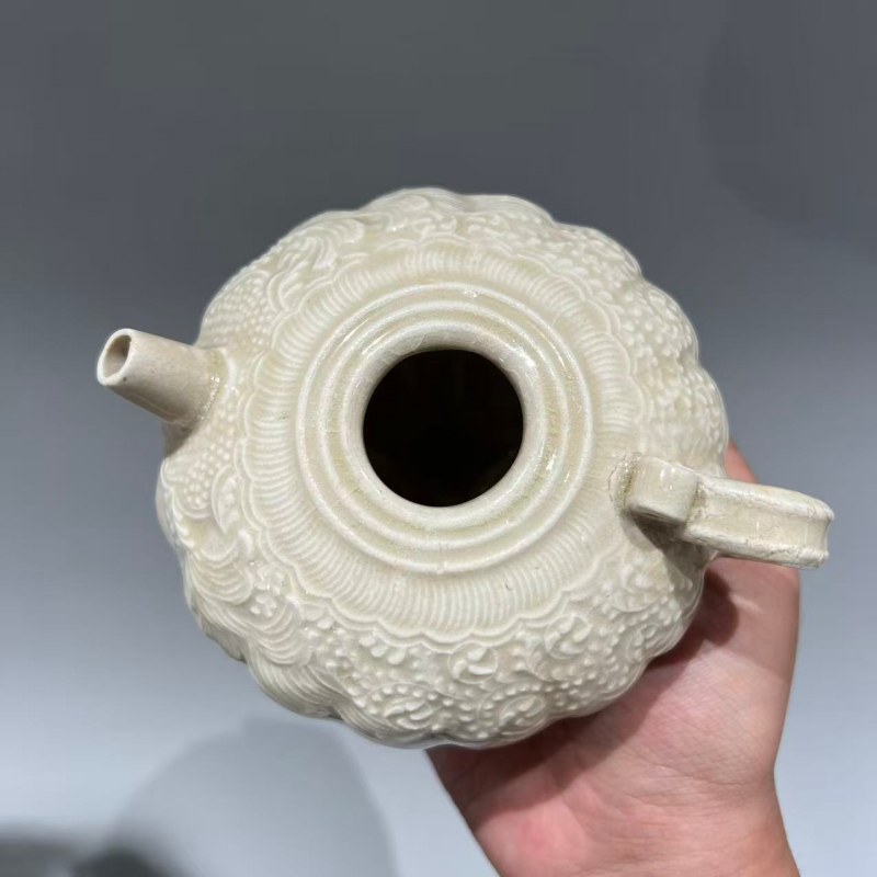 明代 白釉印花执壶 - 图6