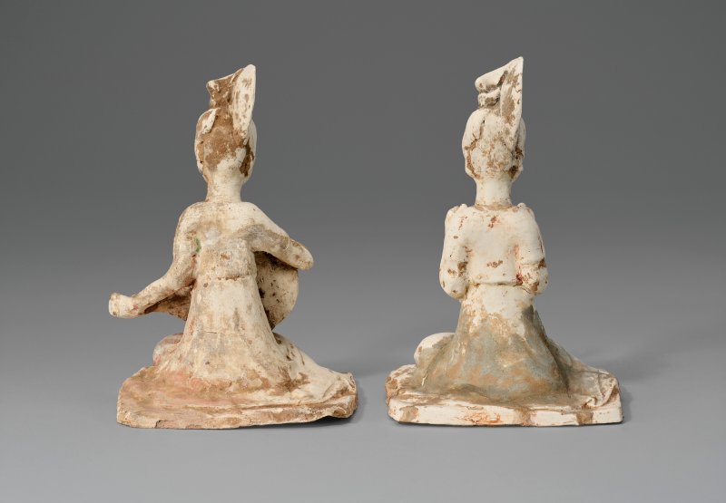 中國 唐 彩繪樂俑一對  CHINA, TANG DYNASTY (AD 618-907) - 图3