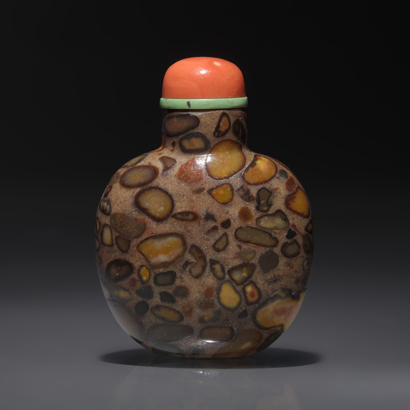 1750-1860年 抱子石素面鼻煙壺 | A Chinese Puddingstone Snuff Bottle, Qing Dynasty, Circa 1750-1860 - 图1