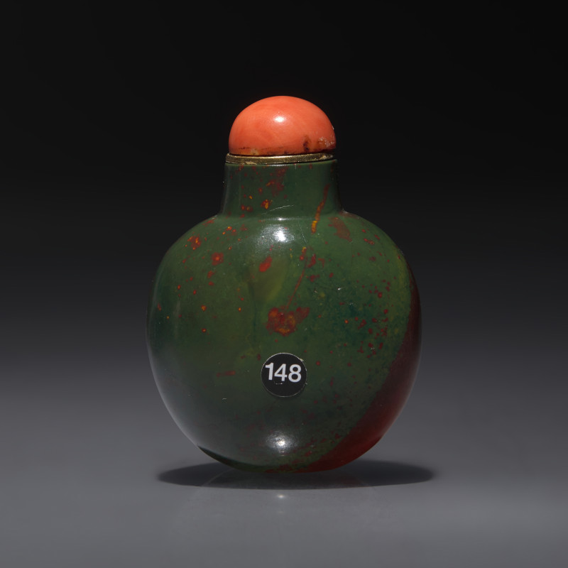 1750–1860年 羊肝瑪瑙小鼻煙壺 | A Small Chinese Russet and Green Jasper Snuff Bottle, Qing Dynasty, Circa 1750-1860 - 图2
