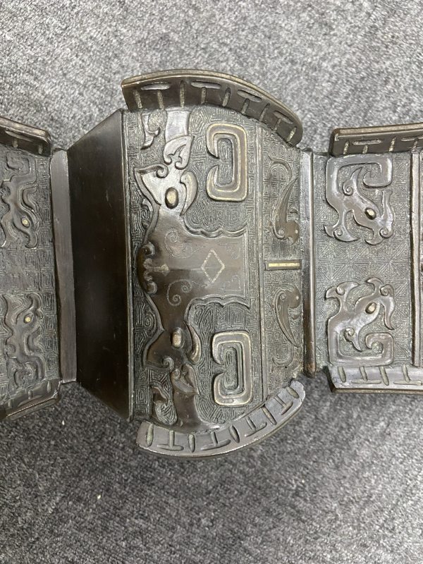 清 错金银兽面纹出戟方尊一对 - 图6
