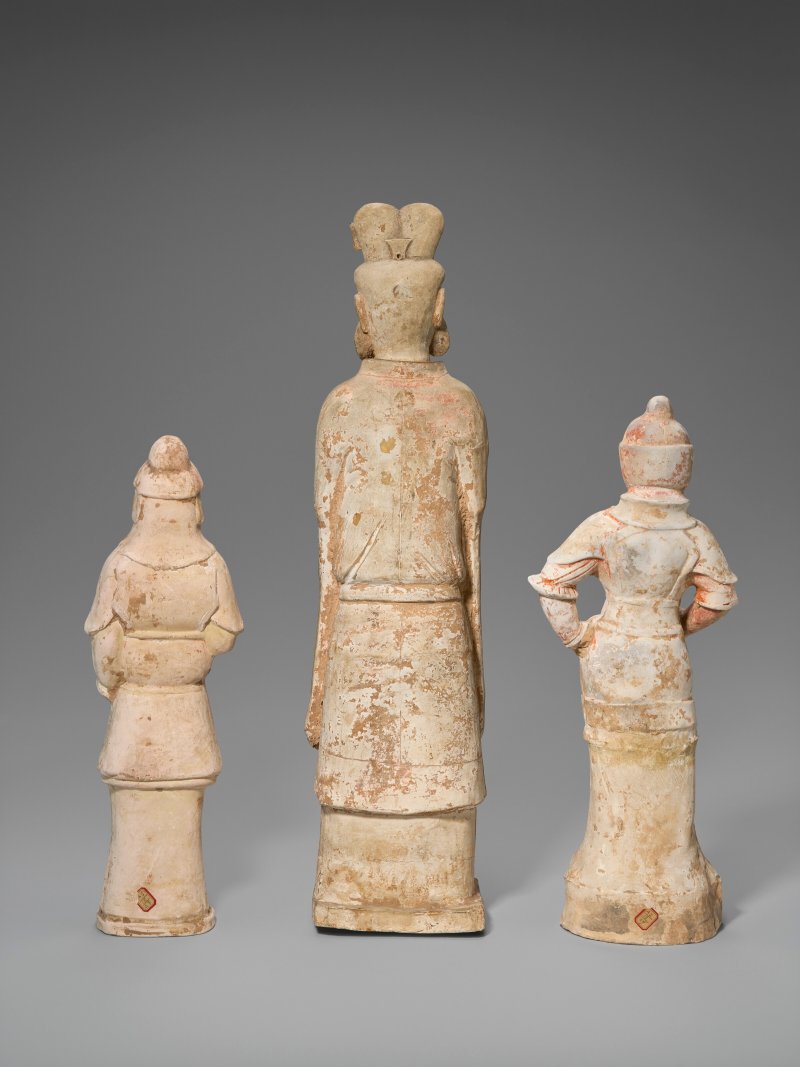 中國 唐 彩繪陶俑三件  CHINA, TANG DYNASTY (AD 618-907) - 图2