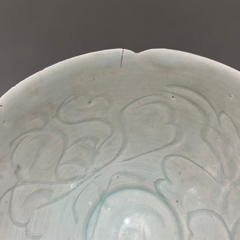 明代 青白釉刻花花口碗 - 图6