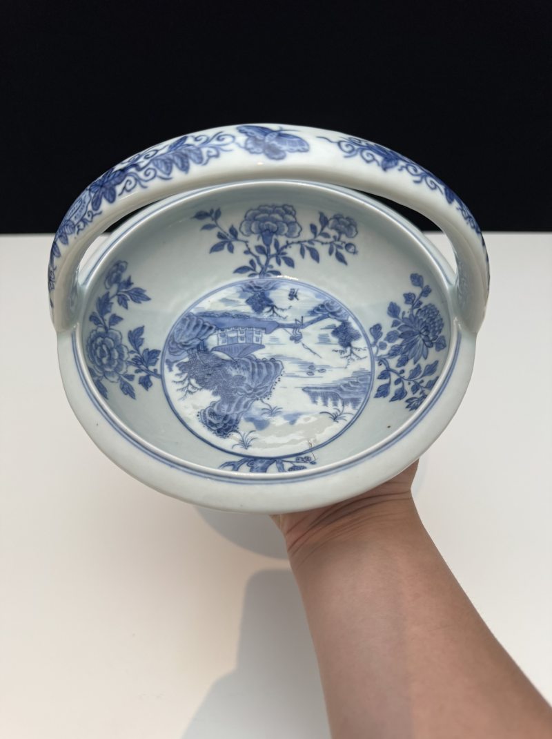 清嘉庆 青花「山水人物」图提梁洗 - 图16