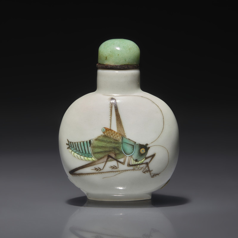 1821-1850年 粉彩蟈蟈圖鼻煙壺 | A Chinese Famille Rose Enameled "Crickets" Snuff Bottle, Qing Dynasty, Daoguang Period, Circa 1821-1850 - 图2