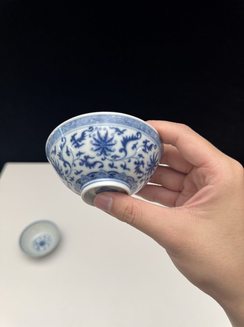 清道光 青花缠莲纹碗一对 - 图16
