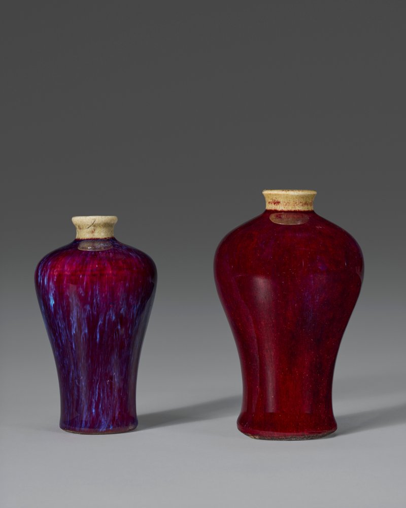 中國 清十八/十九世紀 窯變釉小瓶兩件  CHINA, 18TH-19TH CENTURY - 图1