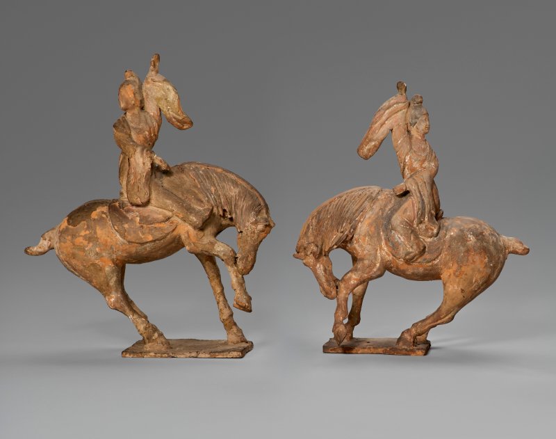 中國 唐 彩繪騎馬俑三件  CHINA, TANG DYNASTY (AD 618-907) - 图4