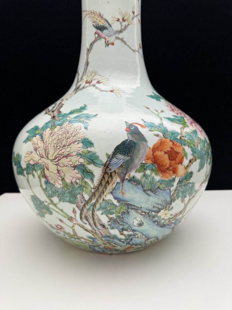 清光绪 粉彩花鸟纹天球瓶 - 图14
