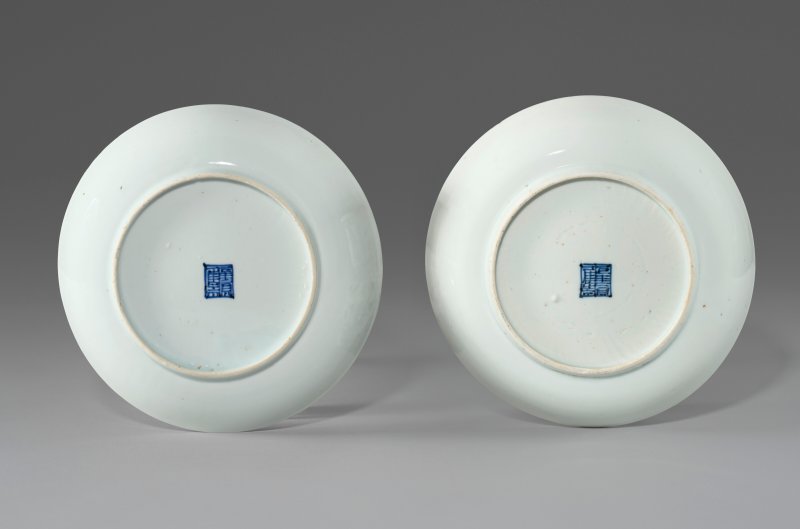 中國 十七世紀 青花鳳紋盤一對  CHINA, 17TH CENTURY - 图2