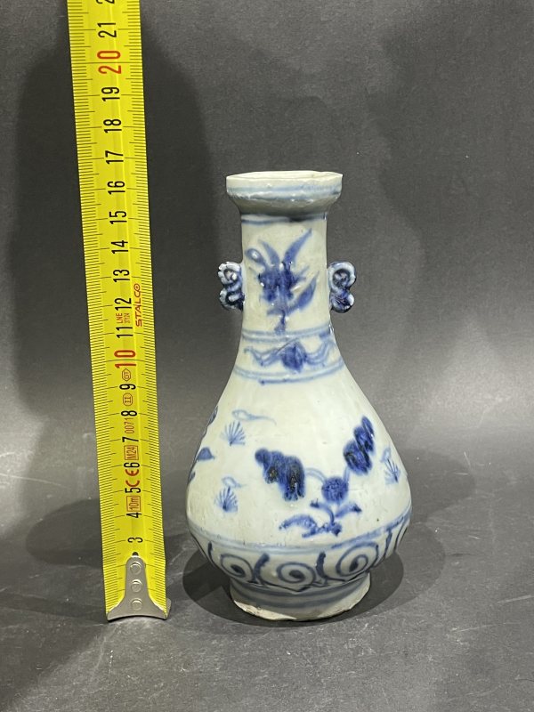 青花花卉纹双耳瓶 - 图10