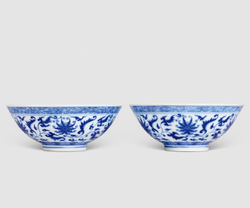 清道光 青花缠莲纹碗一对