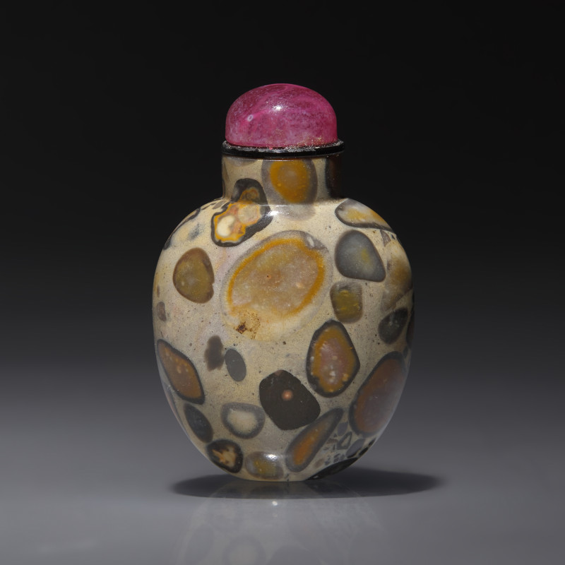1750-1880年 抱子石鼻煙壺 | A Chinese Puddingstone Snuff Bottle, Qing Dynasty, Circa 1750-1880 - 图2
