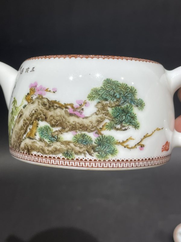 当代施晓雯粉彩山水诗文茶壶 - 图10