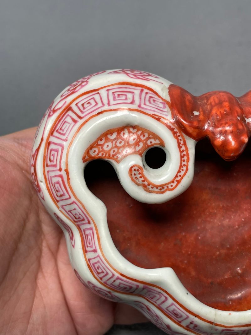 清中期 胭脂红彩云蝠纹灵芝形水盂 - 图11