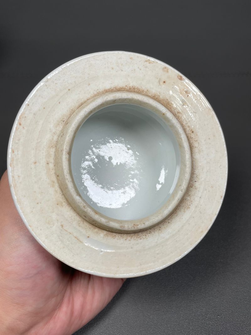 清光绪 黄地青花缠枝花卉纹小将军罐（一对） - 图30