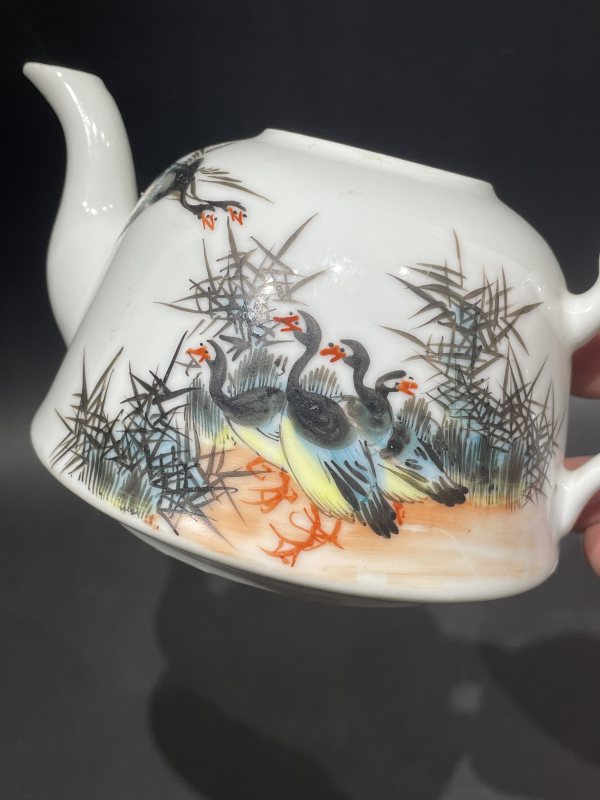 民国 新粉彩花鸟纹茶壶 - 图7