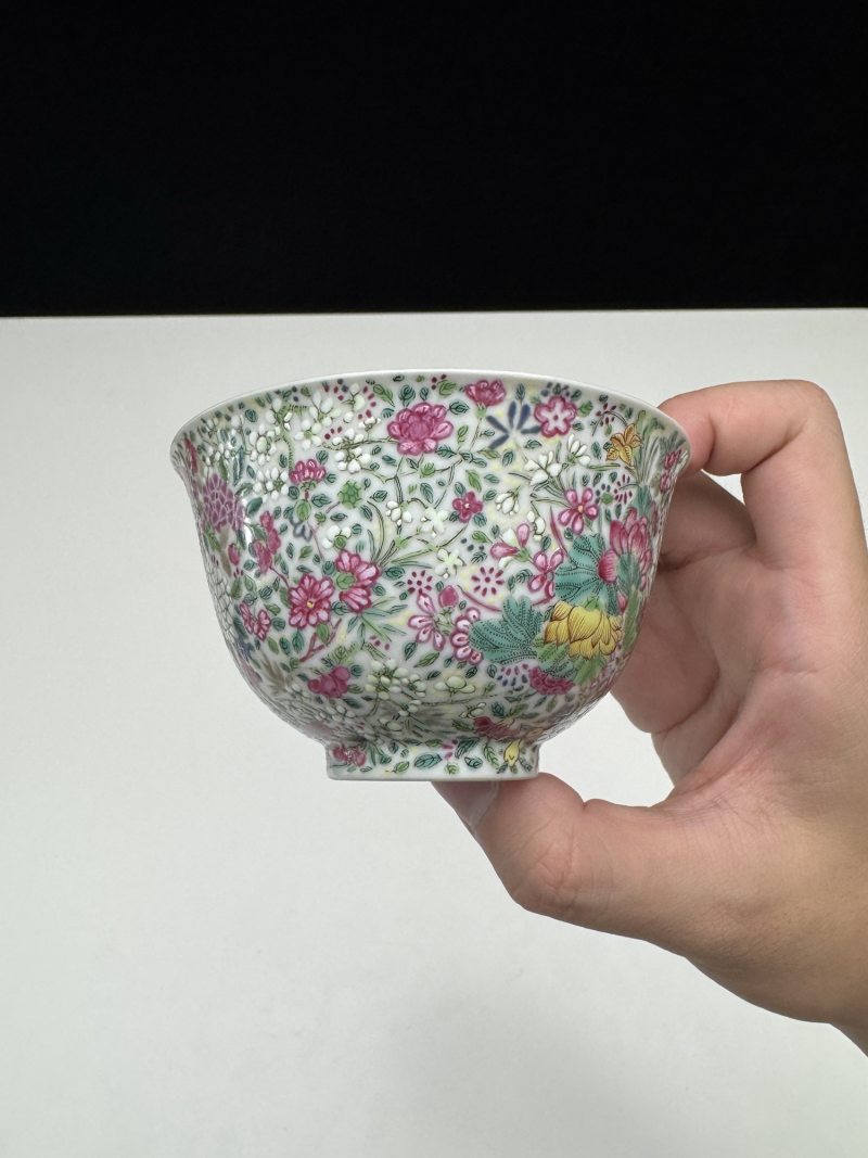 清雍正 珐琅彩万花锦纹碗 - 图8