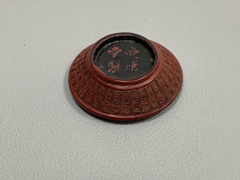 明 剔红麻姑献寿小香盒 - 图5