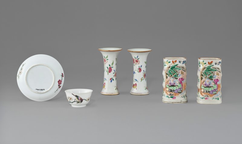 中國 清十八世紀 粉彩瓷器六件  CHINA, 18TH CENTURY - 图2