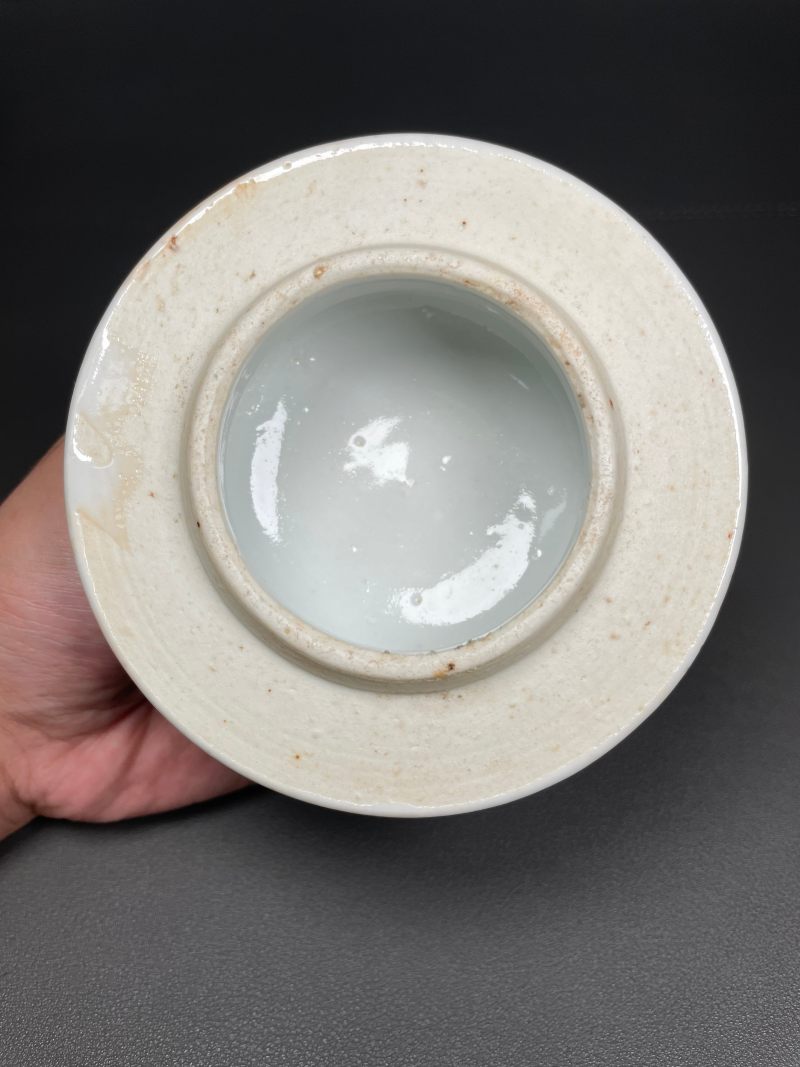 清光绪 黄地青花缠枝花卉纹小将军罐（一对） - 图31
