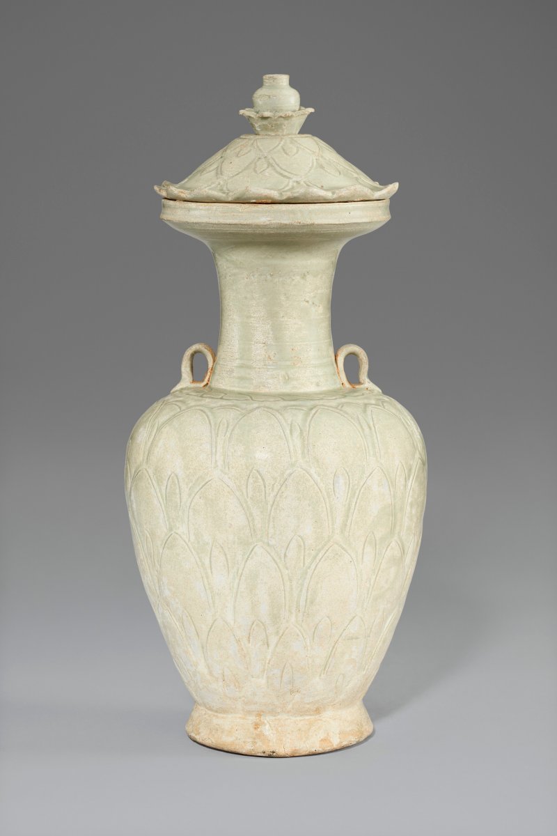 中國 北宋 龍泉窯刻花盤口蓋瓶  CHINA, NORTHERN SONG DYNASTY (AD 960-1127) - 图1