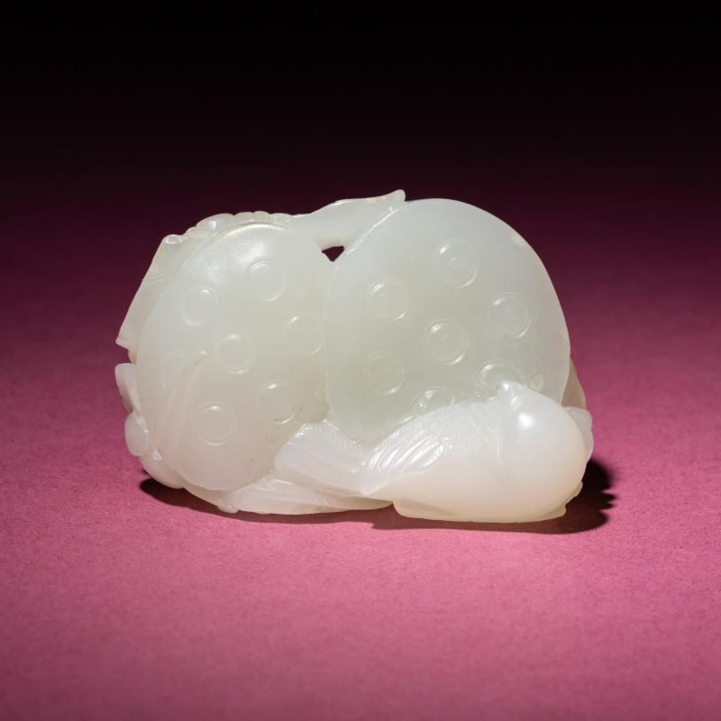 清中期 白玉雙蓮子把件 | A Chinese White Jade Carving of Double Lotus Pods, 18th/19th Century