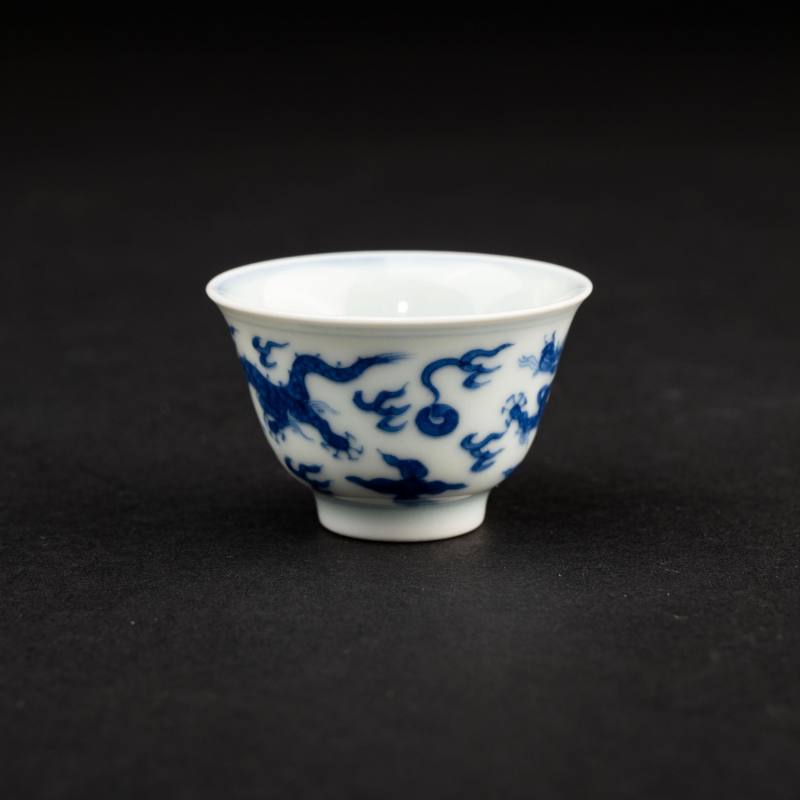    明 大明嘉靖款青花龍紋杯 - 图2